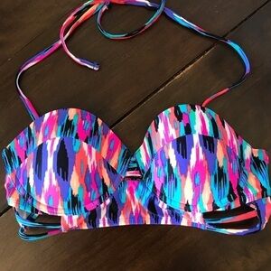 Xhilaration bikini two piece swim suit top.  Size large.